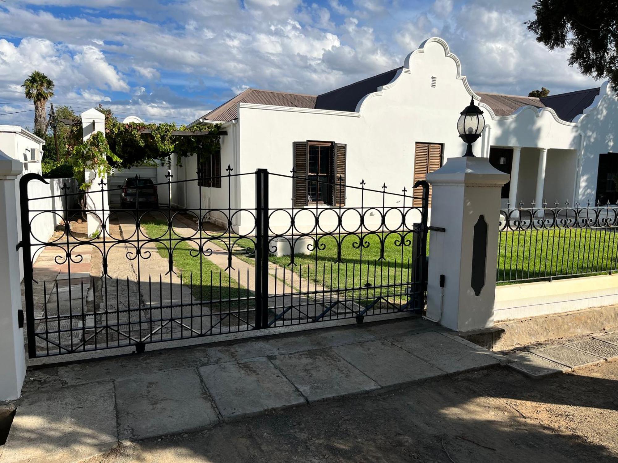 Toni'S Cottage Graaff-Reinet Exterior foto